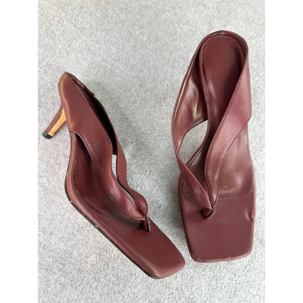 No Brand Burgundy Slide On Thong Sandal Kitten Heels Womens Size 8